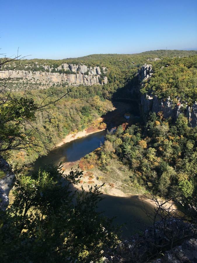Gites "Oustaou De Bourboul" Grospierres Exteriör bild