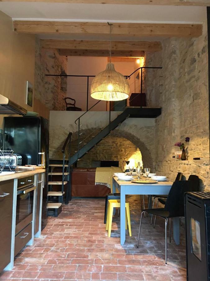 Gites "Oustaou De Bourboul" Grospierres Exteriör bild